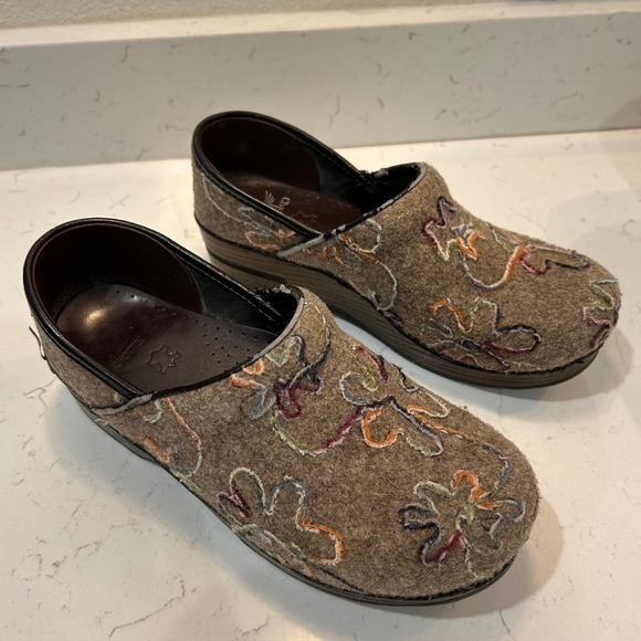 Dansko Shoes - Dansko Clogs Brown Floral Embroidered Felt Slip On Shoes Women Size 39